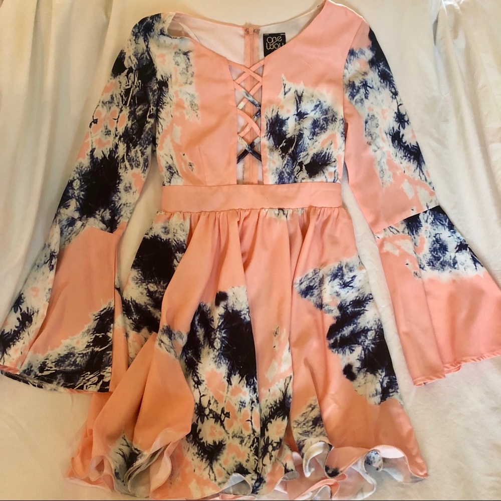 Gorgeous bell-sleeve dress